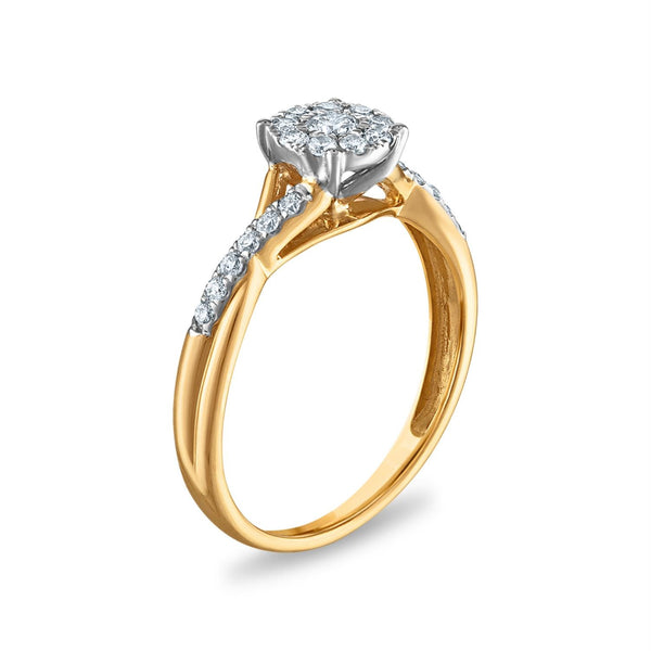 1/2 CTW Diamond Cluster Bridal Set Ring in 10KT Yellow Gold