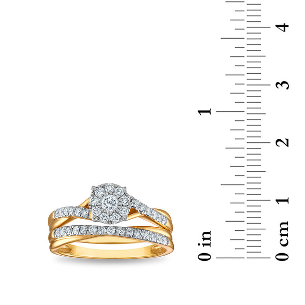 1/2 CTW Diamond Cluster Bridal Set Ring in 10KT Yellow Gold