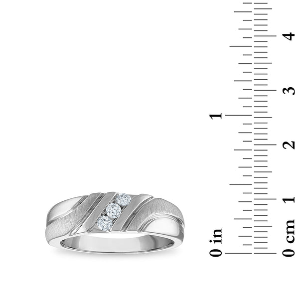 1/5 CTW Diamond Wedding Ring in 10KT White Gold