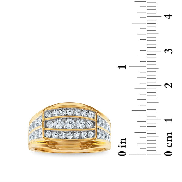 1-1/2 CTW Diamond Ring in 10KT Yellow Gold