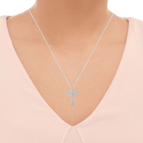 10KT White Gold 1/5 CTW Diamond 18-inch Heart Cross Pendant